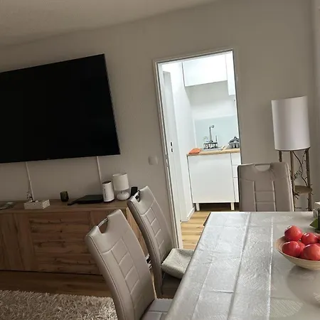 Austria Dreisessel In Lägenhet