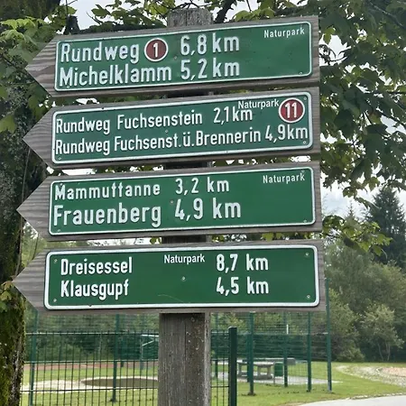 Austria Dreisessel In Lägenhet